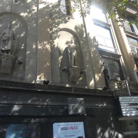 Private Apartment In The Center Of Old 트빌리시 외부 사진
